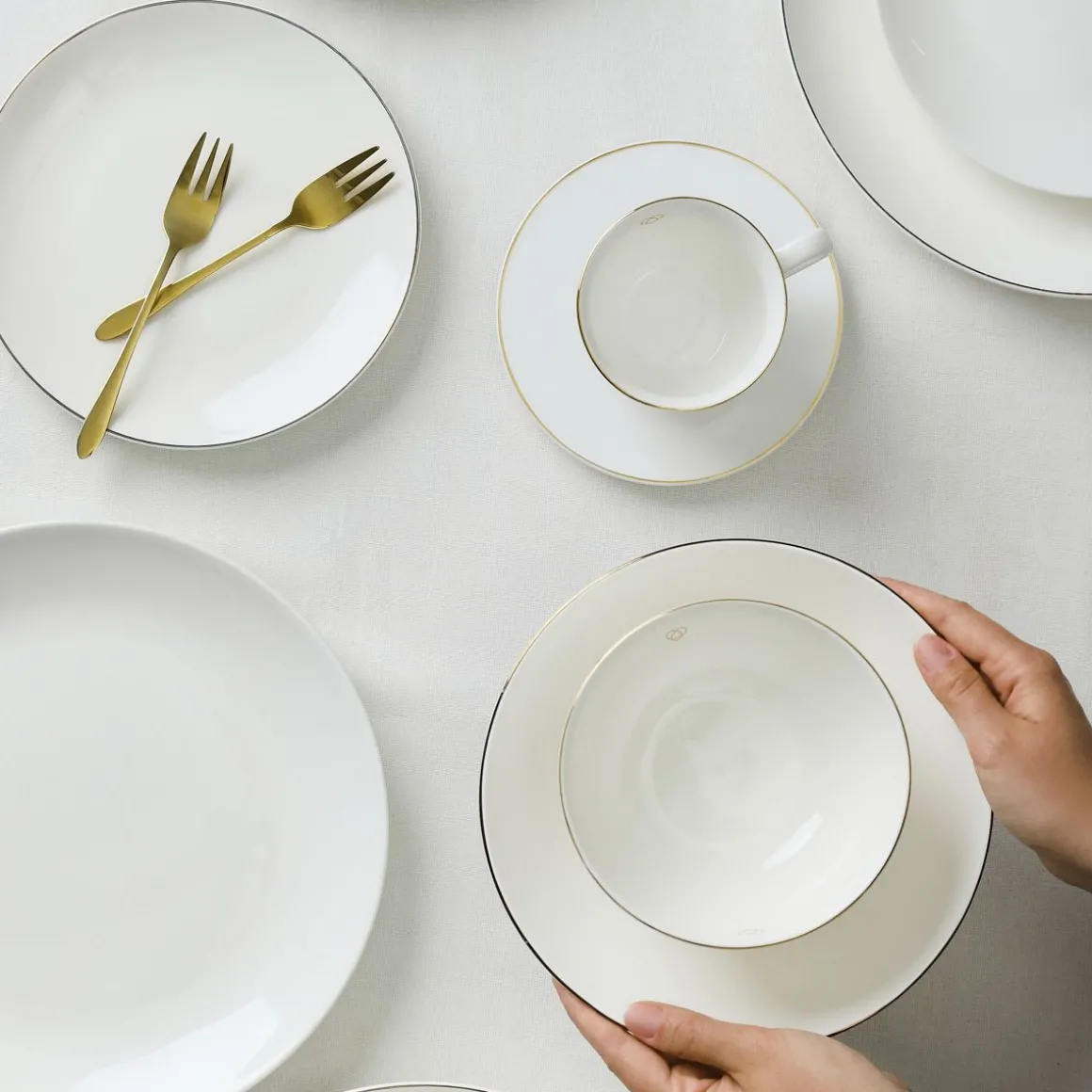 talerz_auro_deserowy_ze_z_6.webp Talerz Auro Deserowy Ze Zlota Obwodka 19 Cm