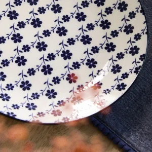 Talerz Navia Deserowy Granatowy W Kwiatuszki 19 Cm