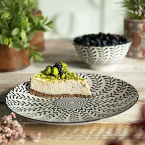 Talerz Navia Obiadowy Czarny W Listki 27 Cm