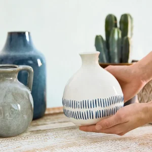 Wazon Serena Ceramiczny Z Niebieskimi Kreseczkami 13X13X15 Cm