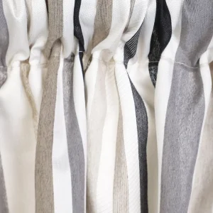 Zaslona Mirla W Pionowe Paski 140X250 Cm