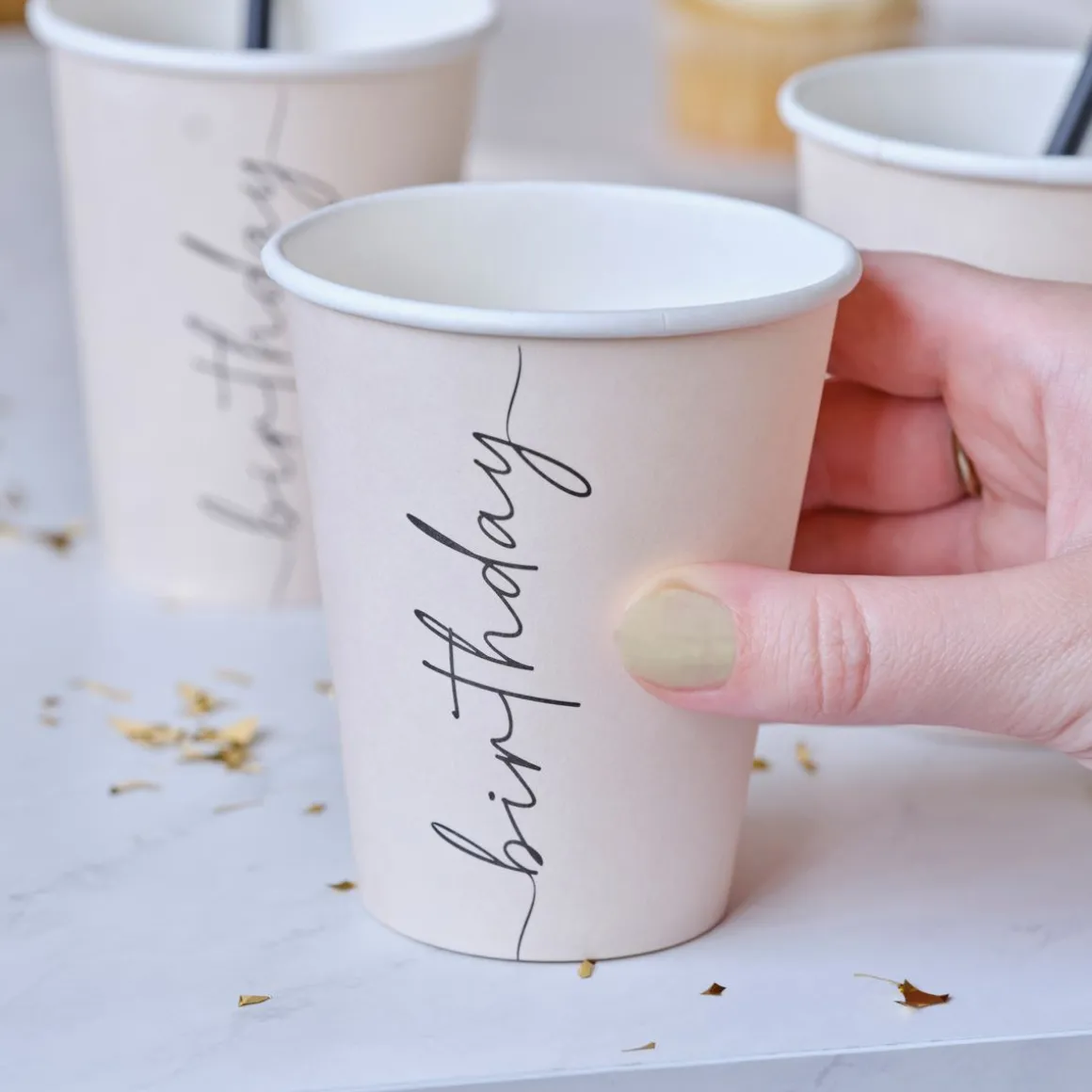 zestaw_ginger_ray_kubkow__2.webp Zestaw Ginger Ray Kubkow Papierowych 250 Ml 8 Szt.