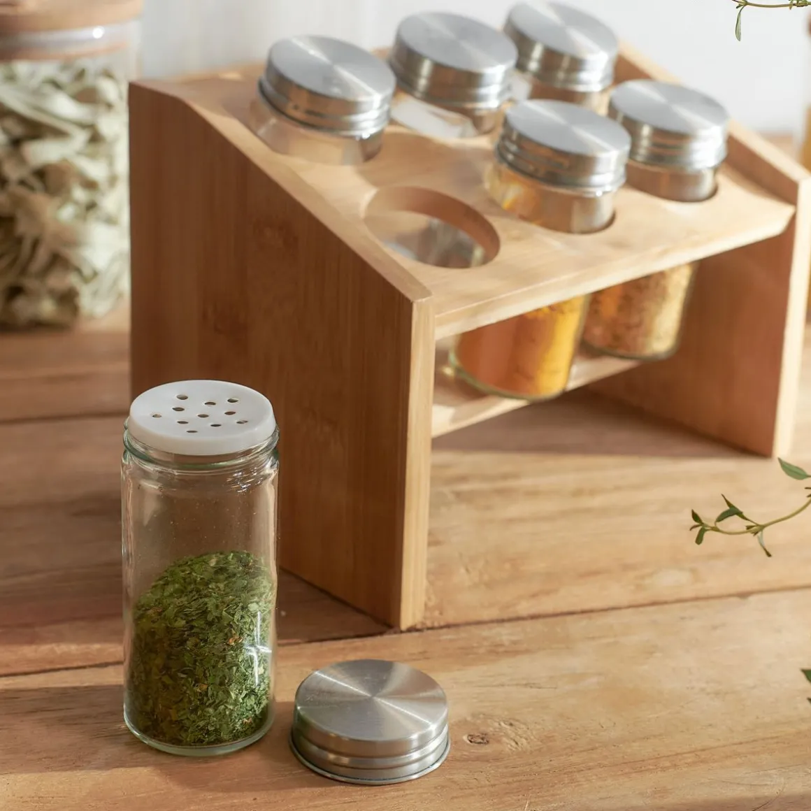 zestaw_przyprawnikow_mook_6.webp Zestaw Przyprawnikow Mooka Bambusowych Na Stojaku 6 Sloiczkow 14X21Cm