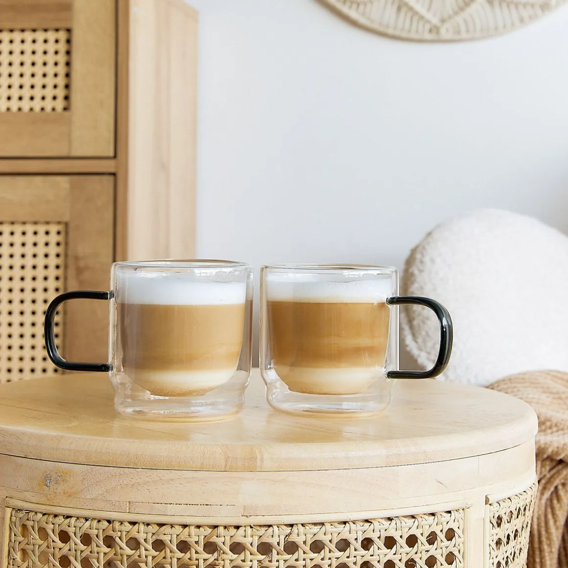 zestaw_szklanek_cembra_re_0.webp Zestaw Szklanek Cembra Retro Z Podwojna Scianka I Zielonym Uchem 2 Szt. 0.32