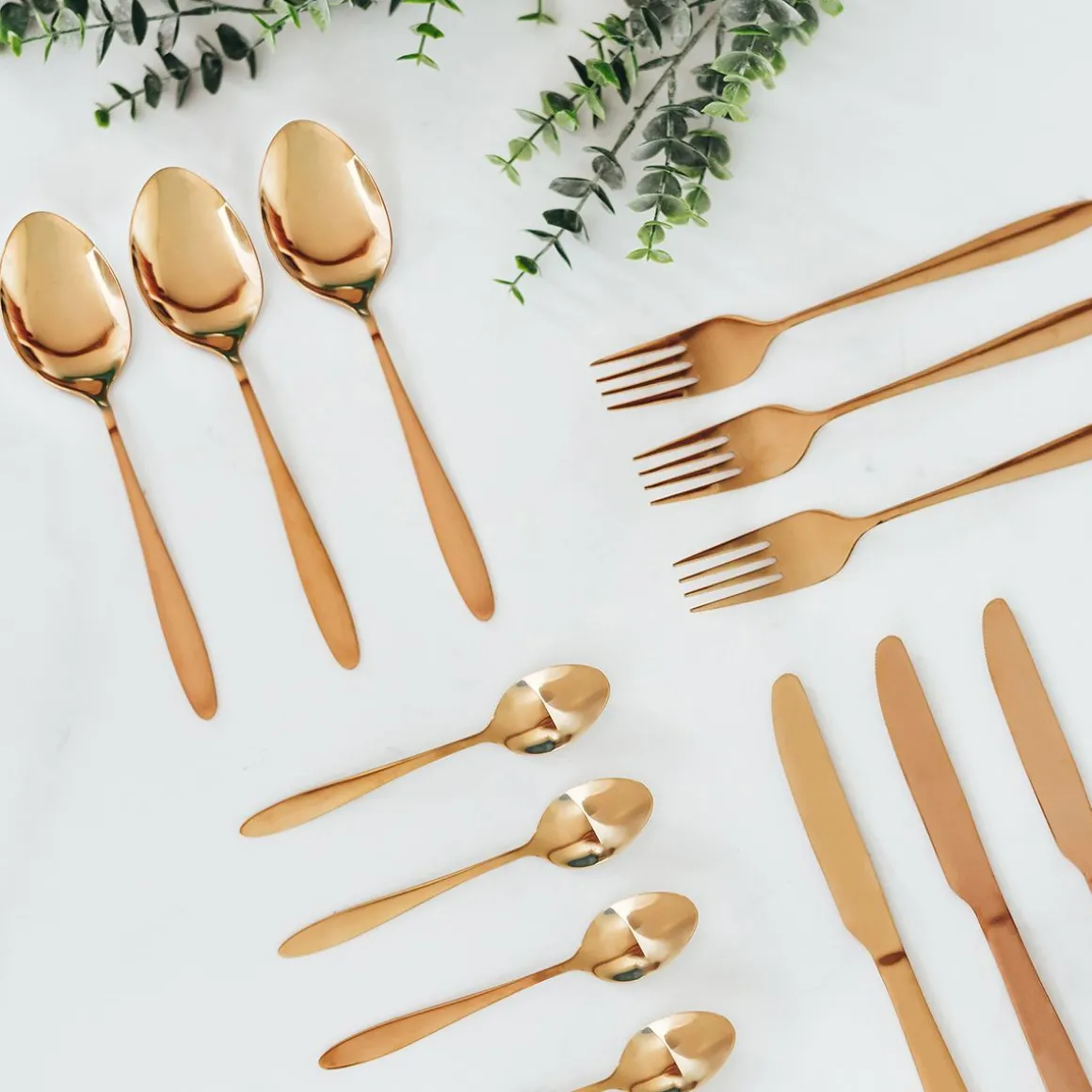 zestaw_sztucw_abele_miedz_4.webp Zestaw Sztućców Abele Miedziane 16 Szt.