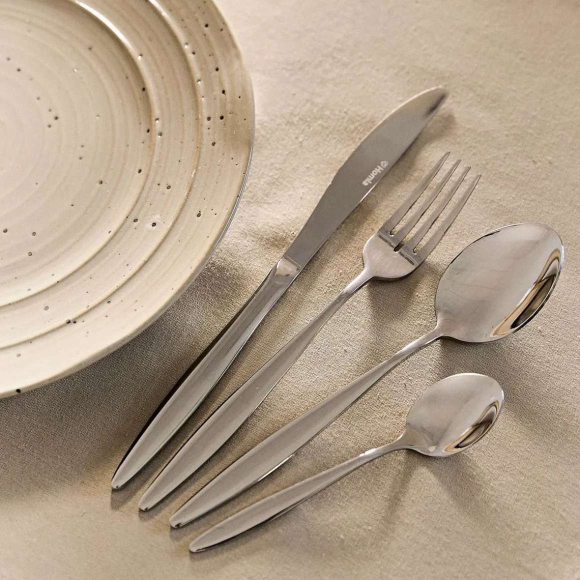 zestaw_sztucw_livadi_sreb_0.webp Zestaw Sztućców Livadi Srebrnych 24 Szt.